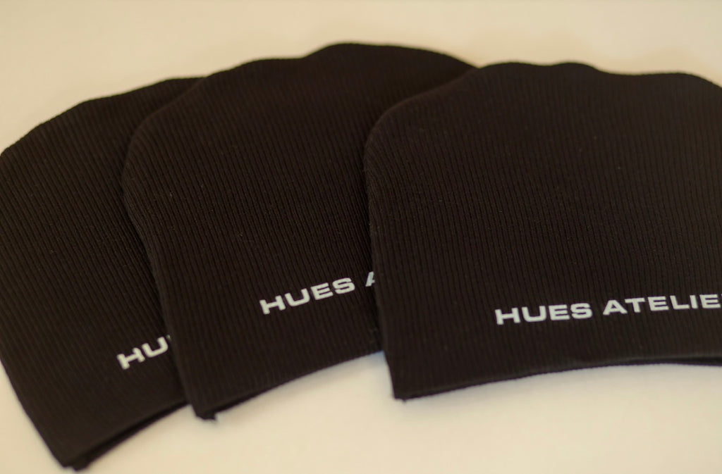Hues Signature Ribbed Beanie