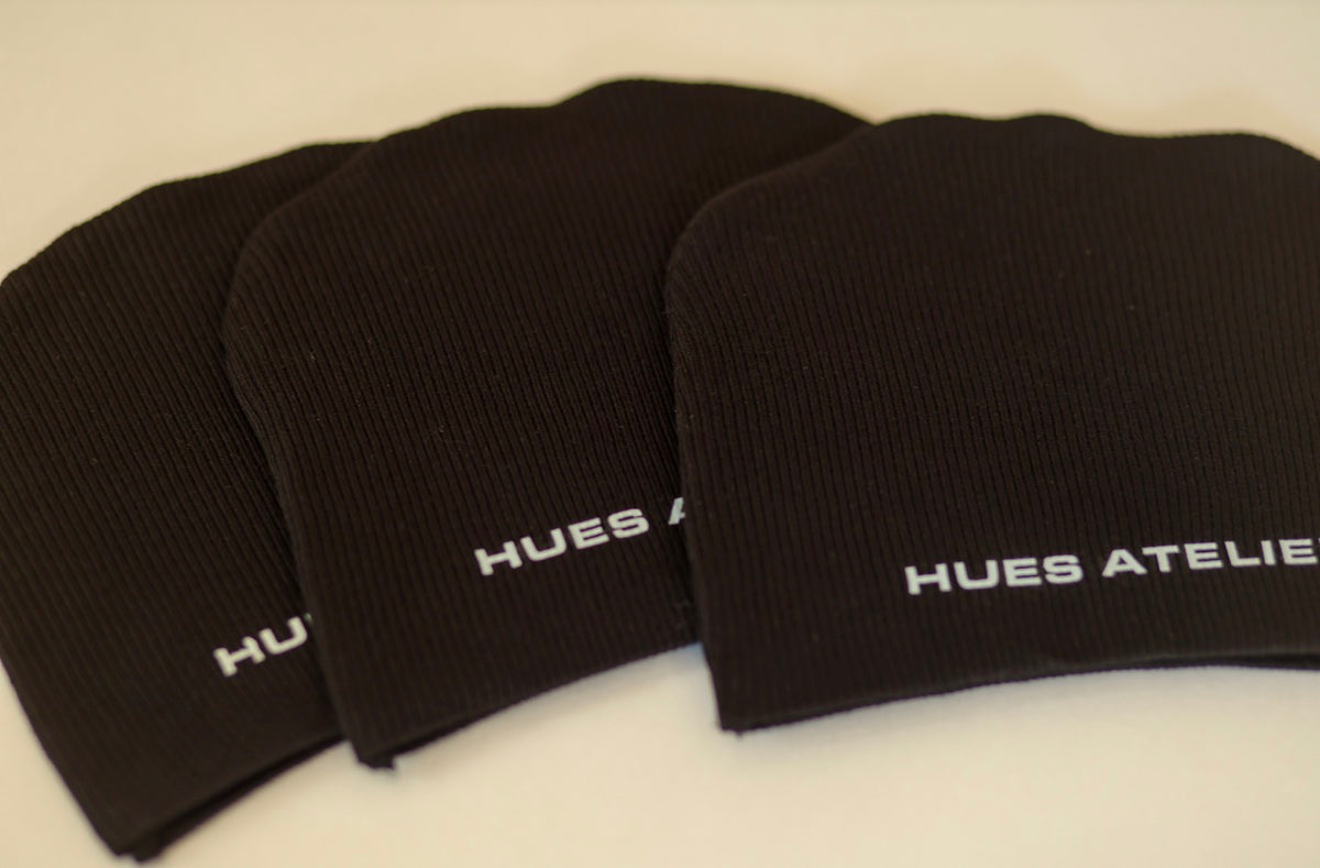 Hues Signature Ribbed Beanie