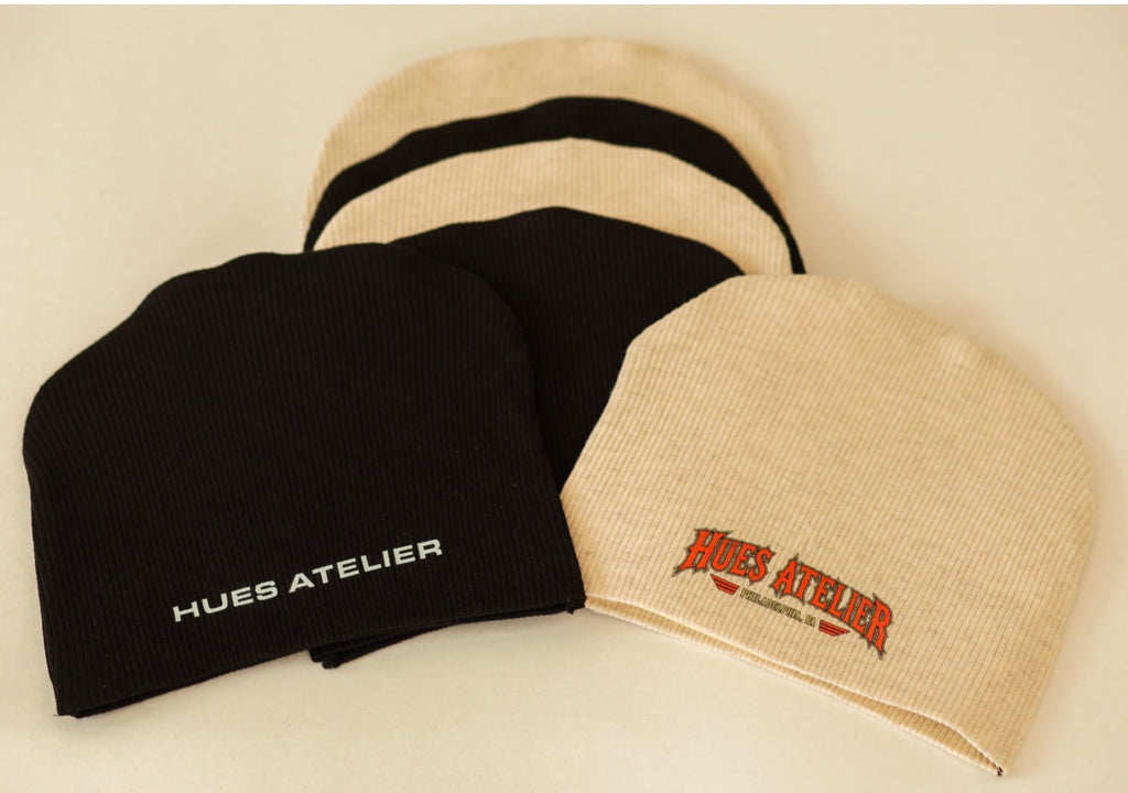 Hues Signature Ribbed Beanie